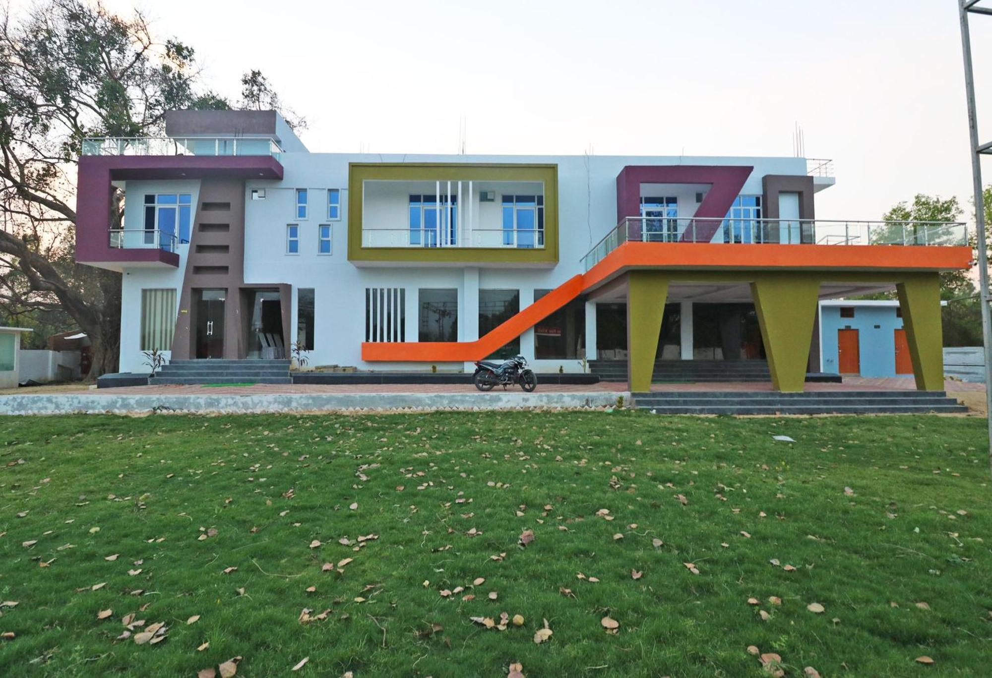 Hotel O Shri Shyam Lawn & Resort Sitapur  Zewnętrze zdjęcie